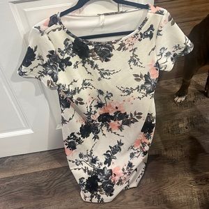 Short sleeved Pink Blush maternity dress
